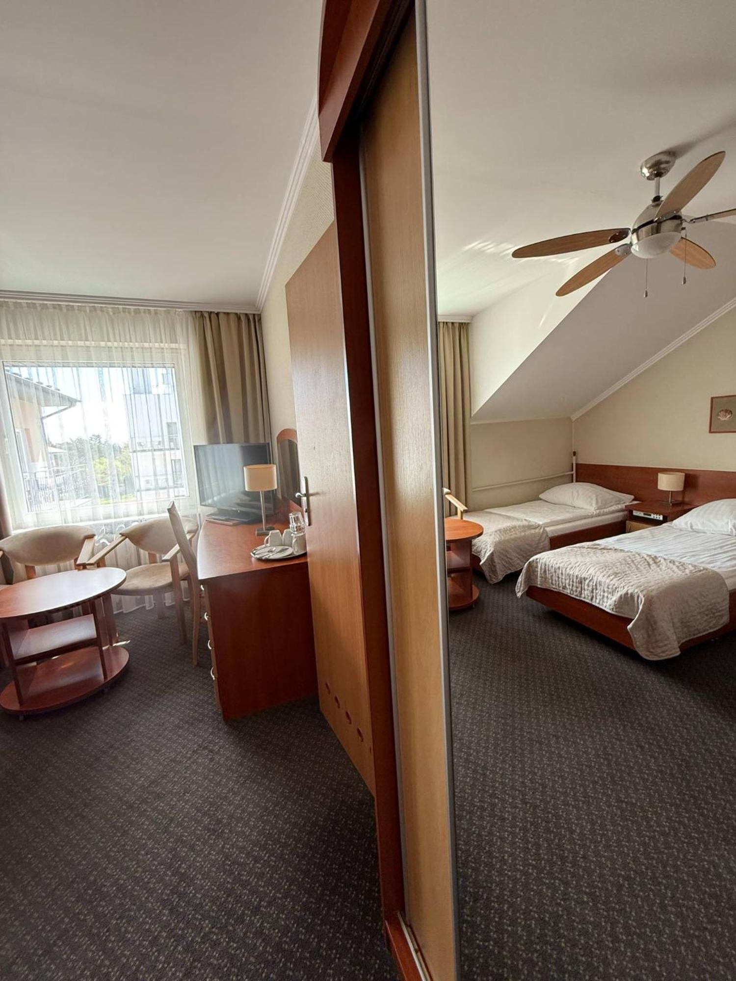 Hotel La Siesta & Medical Spa Jastrzębia Góra المظهر الخارجي الصورة