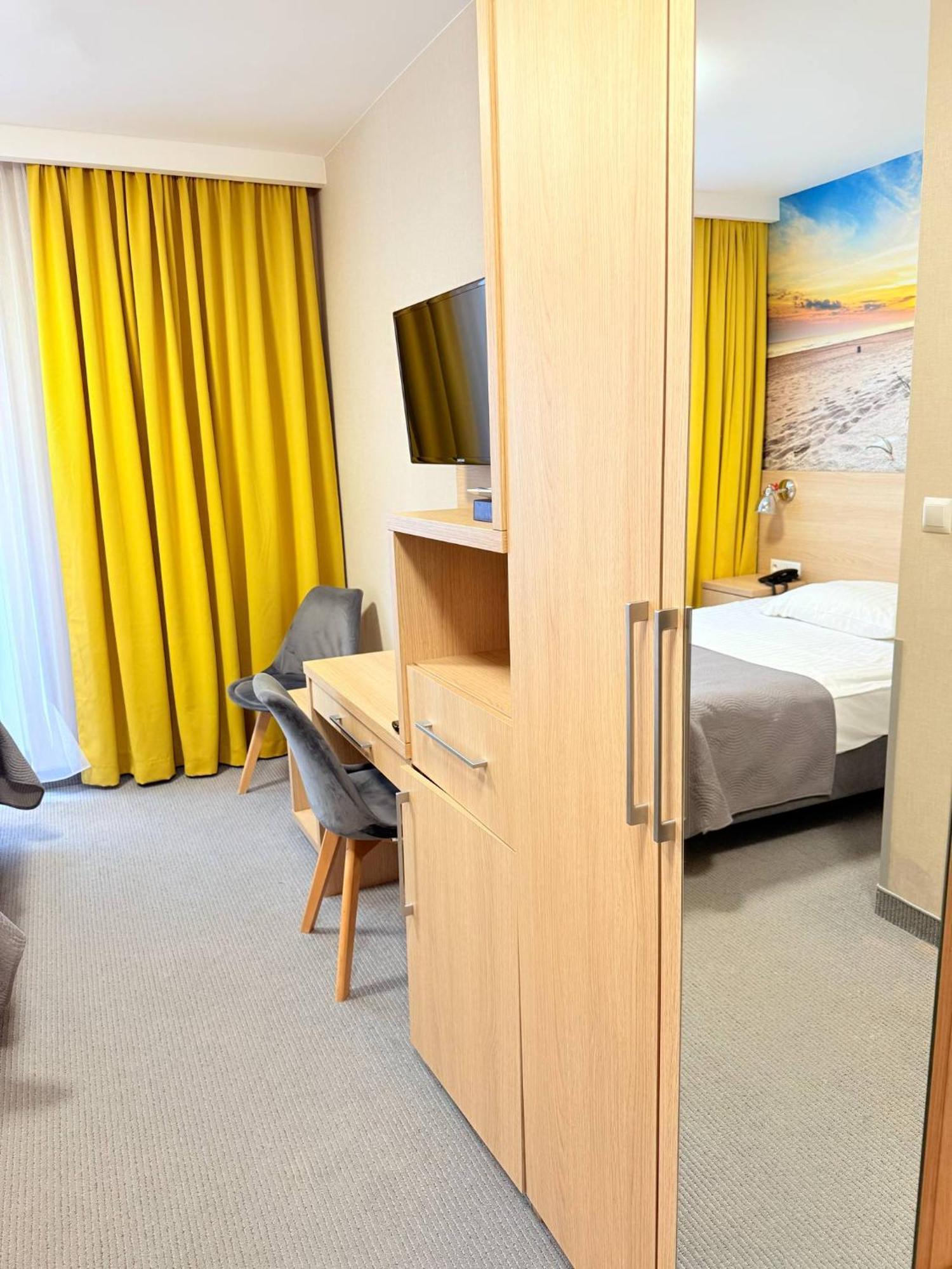 Hotel La Siesta & Medical Spa Jastrzębia Góra المظهر الخارجي الصورة